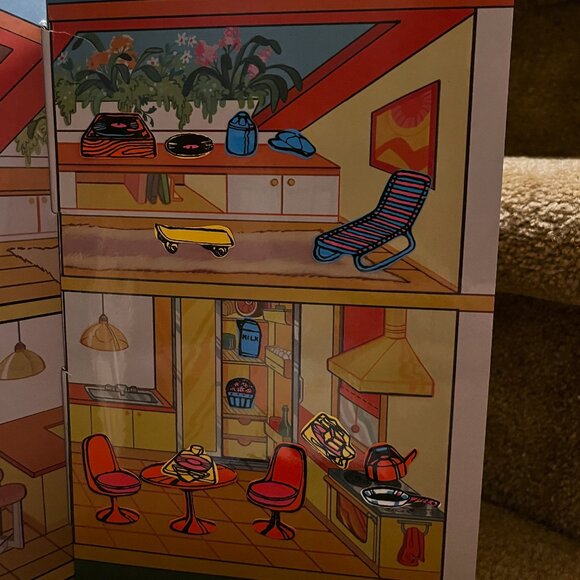 The Barbie Dream House Colorforms Play Set, Colorforms Classics Retro Replay Ed - Picture 6 of 7